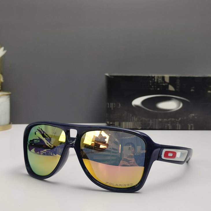 Picture of Oakley Sunglasses _SKUfw66123991fw